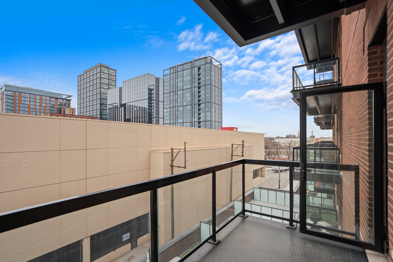 313 South Racine Avenue, Unit 4B Chicago, IL 60607 - Photo 18 of 33 a view of balcony with city view