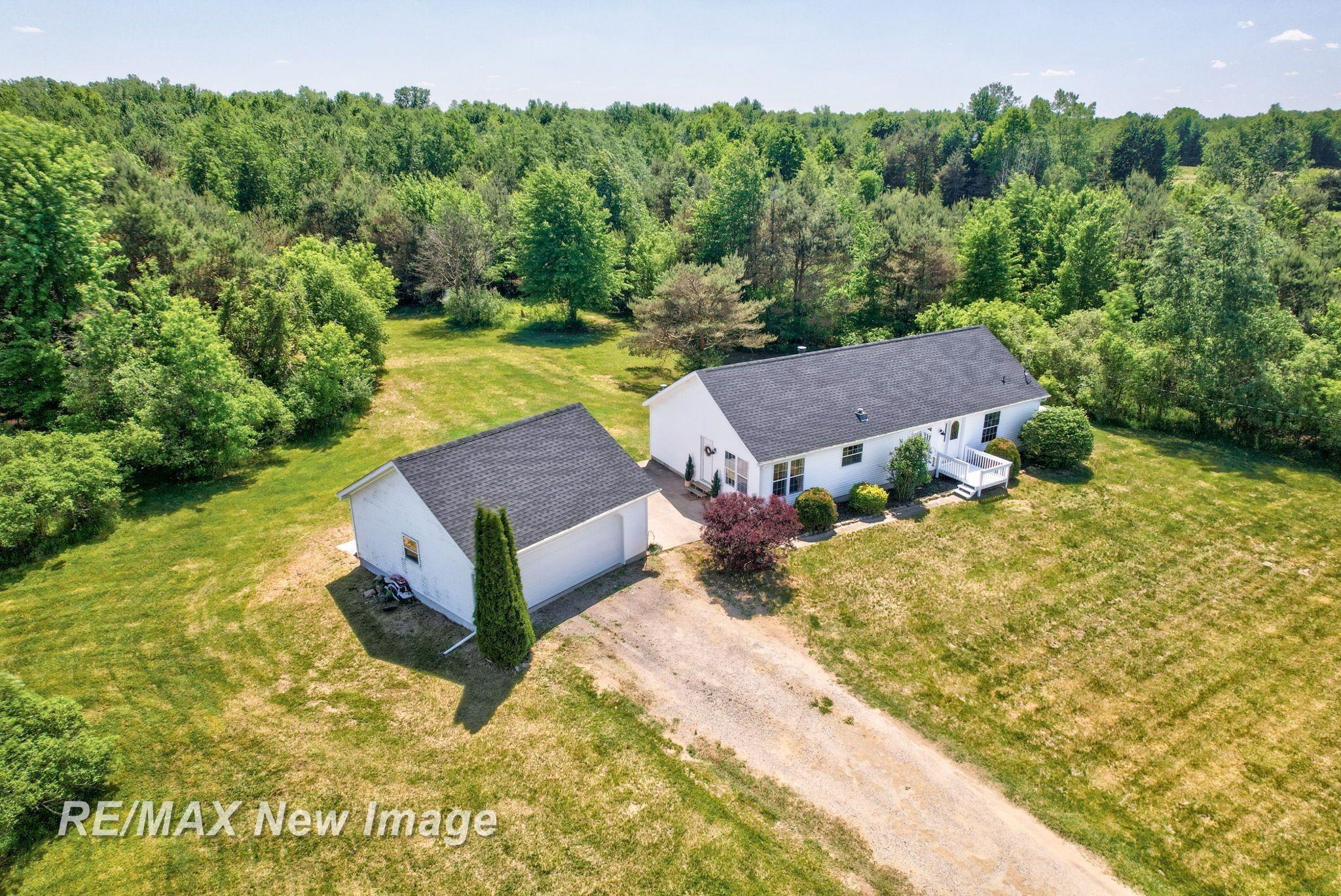 15905 West Burt Road Chesaning, MI 48616 - Photo 44 of 76 50143281-d4da85e8-3fe6-4cd4-af8d-3adacffb8a0c.JPG