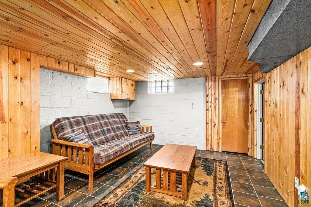 3045 Hutchinson Road Duluth, MN 55811 - Photo 25 of 43