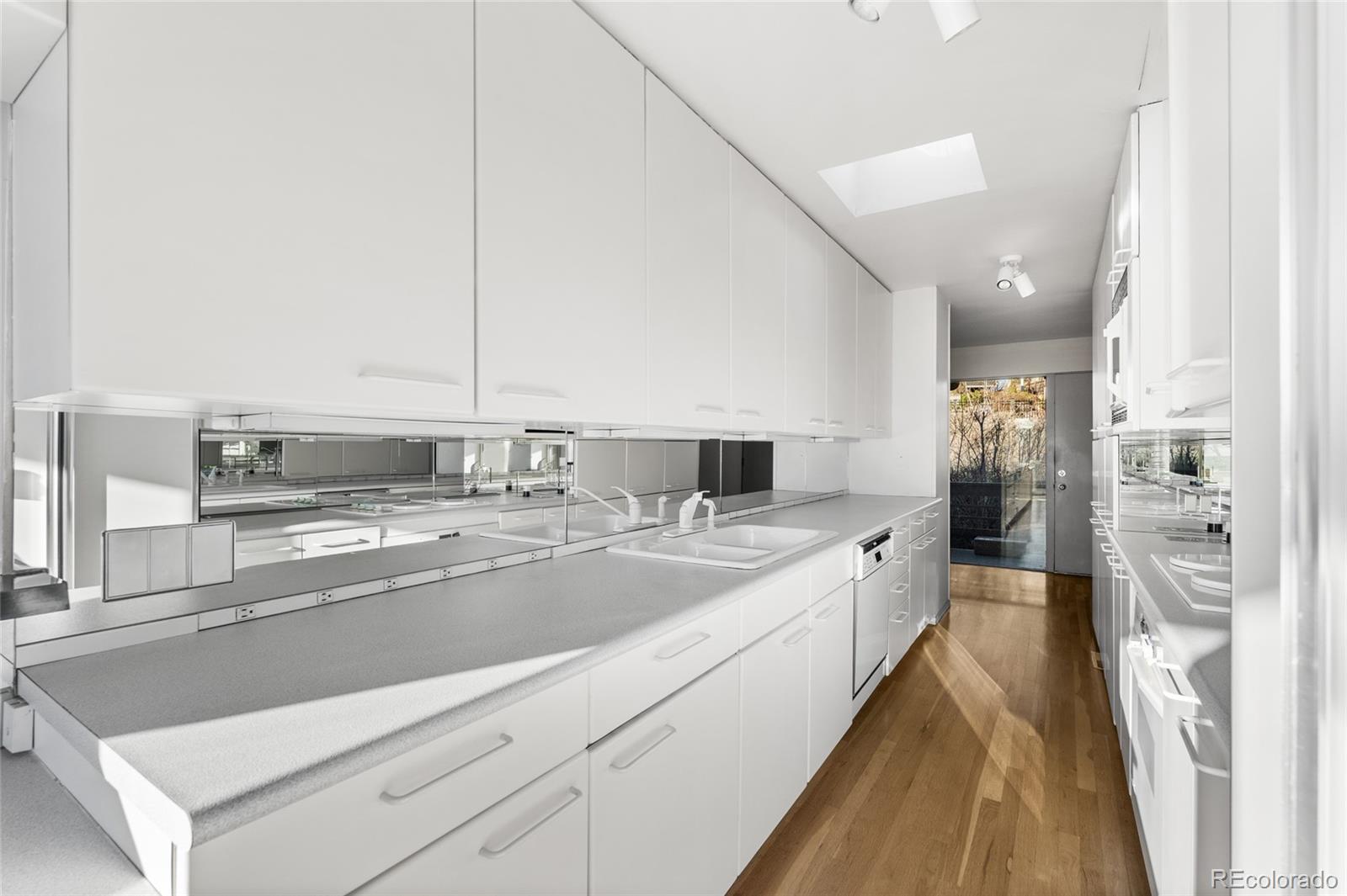 8586 West 68th Place Arvada, CO 80004 - Photo 11 of 48