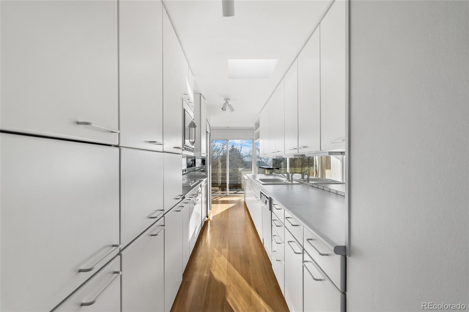 8586 West 68th Place Arvada, CO 80004 - Photo 13 of 48