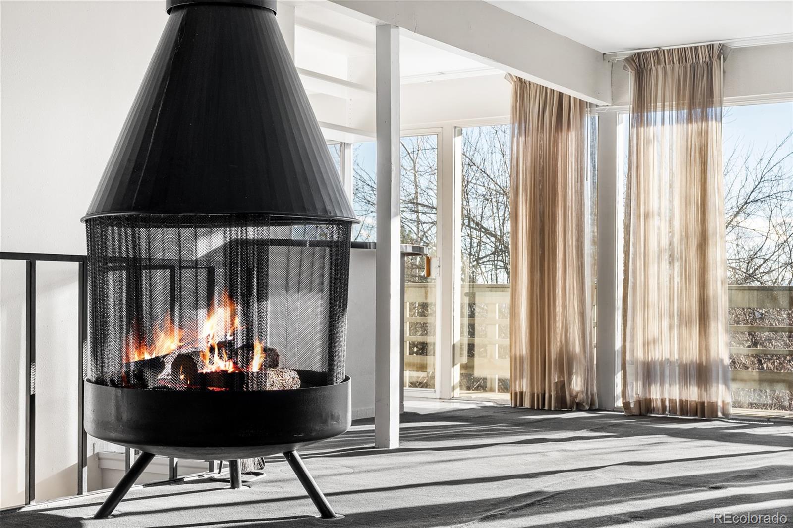 8586 West 68th Place Arvada, CO 80004 - Photo 3 of 48