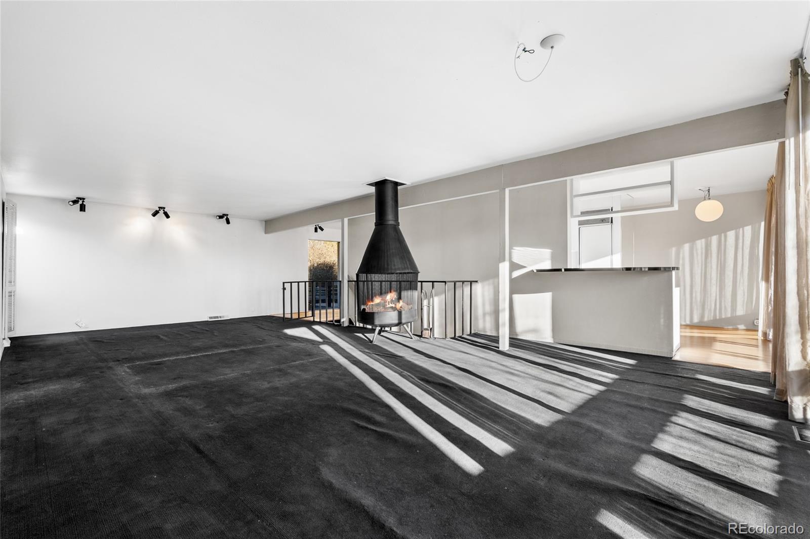 8586 West 68th Place Arvada, CO 80004 - Photo 7 of 48