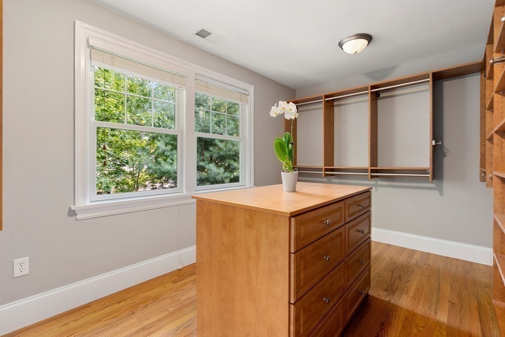 96 Crescent Street, Unit 96 Newton, MA 02466 - Photo 19 of 36 a utility room with washer and a window