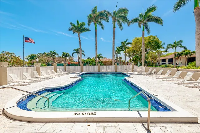 $729,995 | 240 Captains Walk, Unit 5110, Delray Beach, FL 33483