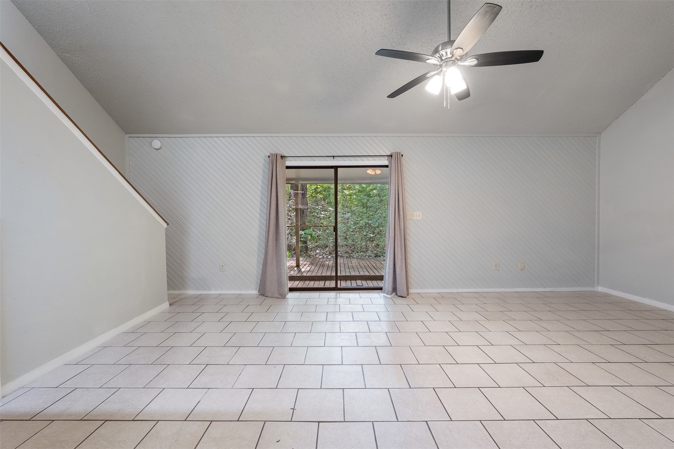 28600 Netawake Court Point Blank, TX 77364 - Photo 3 of 33