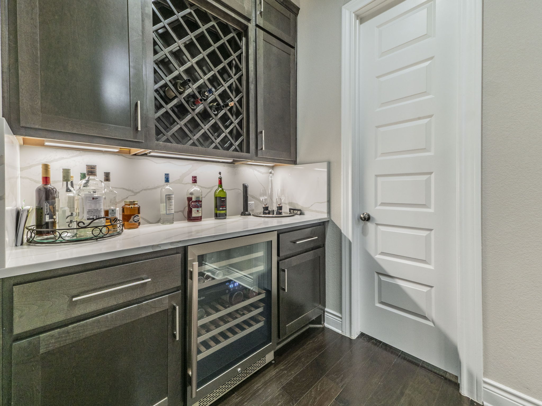 205 Standing Oak Drive Georgetown, TX 78633 - Photo 8 of 31 a utility room with sink dryer and washer