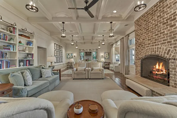 $3,900,000 | 100 Bentwater Bay Drive, Montgomery, TX 77356