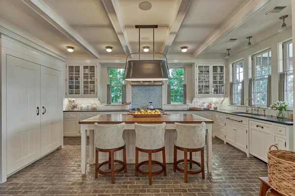 $3,900,000 | 100 Bentwater Bay Drive, Montgomery, TX 77356