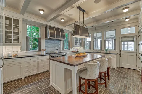 $3,900,000 | 100 Bentwater Bay Drive, Montgomery, TX 77356