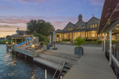 $3,900,000 | 100 Bentwater Bay Drive, Montgomery, TX 77356