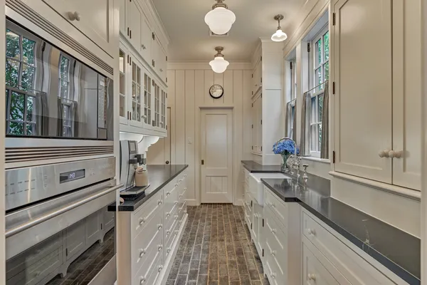 $3,900,000 | 100 Bentwater Bay Drive, Montgomery, TX 77356