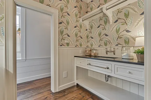 $3,900,000 | 100 Bentwater Bay Drive, Montgomery, TX 77356