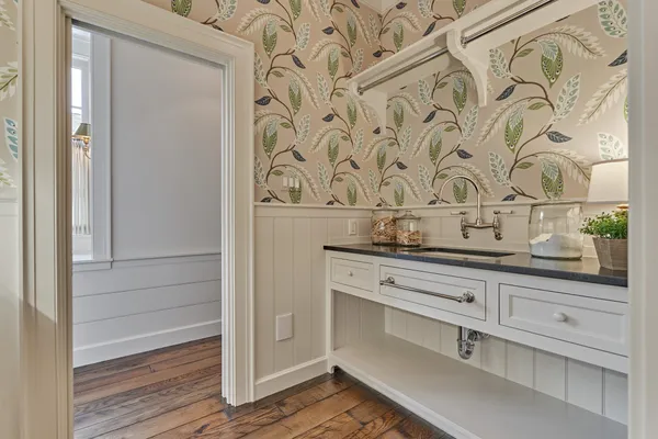 $3,900,000 | 100 Bentwater Bay Drive, Montgomery, TX 77356