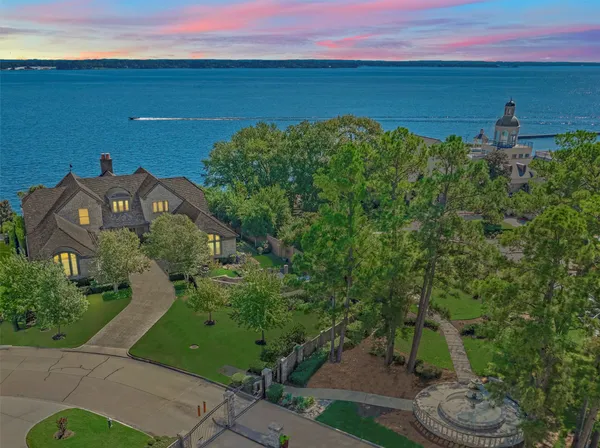 $3,900,000 | 100 Bentwater Bay Drive, Montgomery, TX 77356