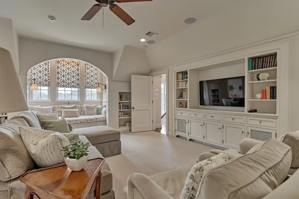 $3,900,000 | 100 Bentwater Bay Drive, Montgomery, TX 77356