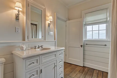 $3,900,000 | 100 Bentwater Bay Drive, Montgomery, TX 77356