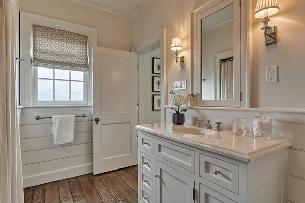 $3,900,000 | 100 Bentwater Bay Drive, Montgomery, TX 77356