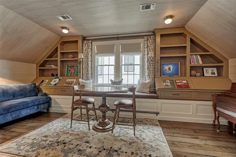 $3,900,000 | 100 Bentwater Bay Drive, Montgomery, TX 77356