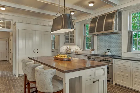 $3,900,000 | 100 Bentwater Bay Drive, Montgomery, TX 77356