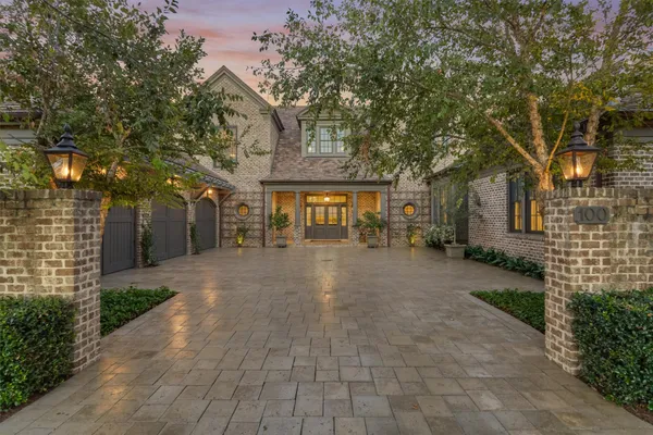 $3,900,000 | 100 Bentwater Bay Drive, Montgomery, TX 77356