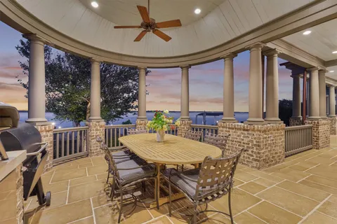 $3,900,000 | 100 Bentwater Bay Drive, Montgomery, TX 77356