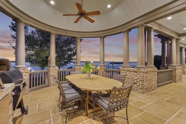 $3,900,000 | 100 Bentwater Bay Drive, Montgomery, TX 77356
