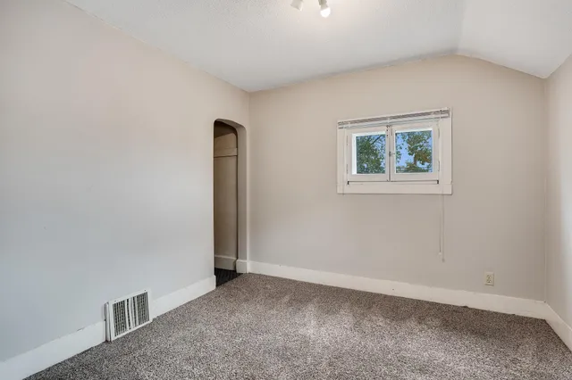 $209,900 | 1178 West Broadway Street, Winona, MN 55987