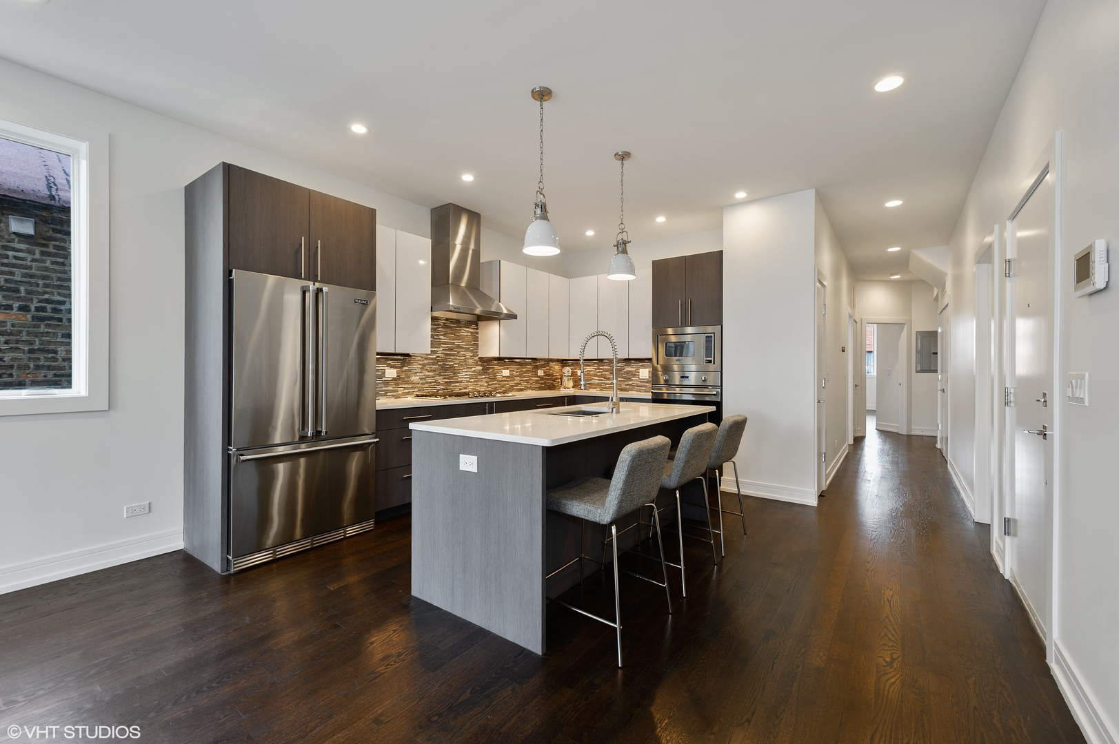 1522 West Huron Street, Unit 2W Chicago, IL 60642 - Photo 6 of 17