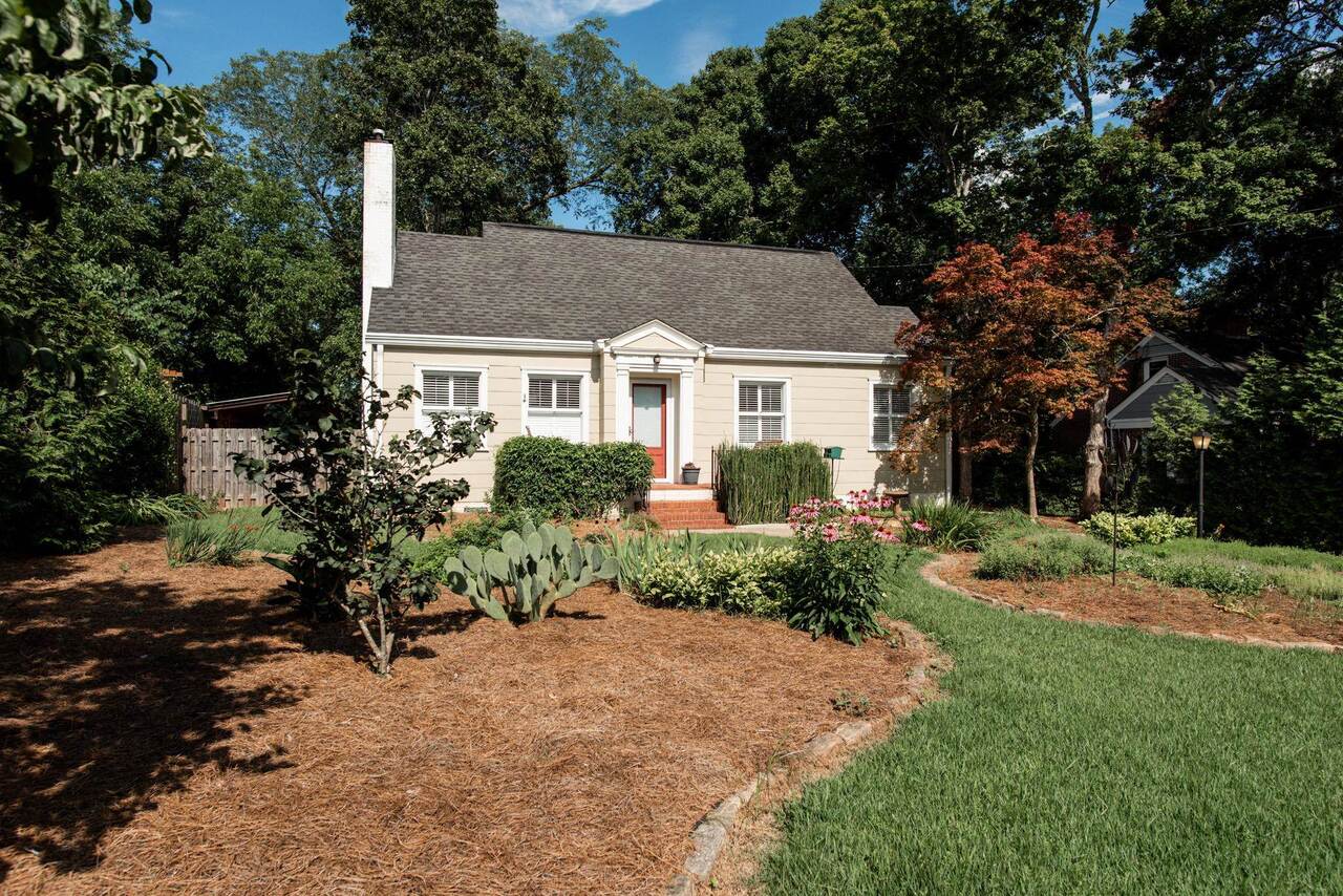530 Sunset Drive Athens, GA 30606 - Photo 1 of 1 front view of a house with a yard