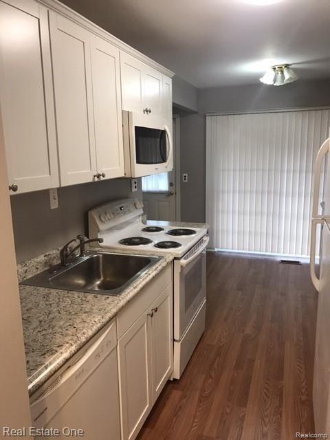 8401 18 18 Mile Road, Unit 3 Sterling Heights, MI 48313 - Photo 6 of 16