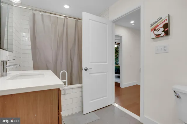 $695,000 | 5503 Boxhill Lane, Baltimore, MD 21210