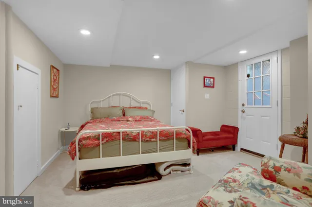 $695,000 | 5503 Boxhill Lane, Baltimore, MD 21210