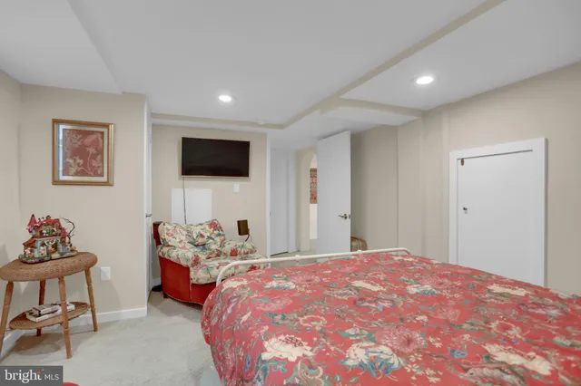 $695,000 | 5503 Boxhill Lane, Baltimore, MD 21210