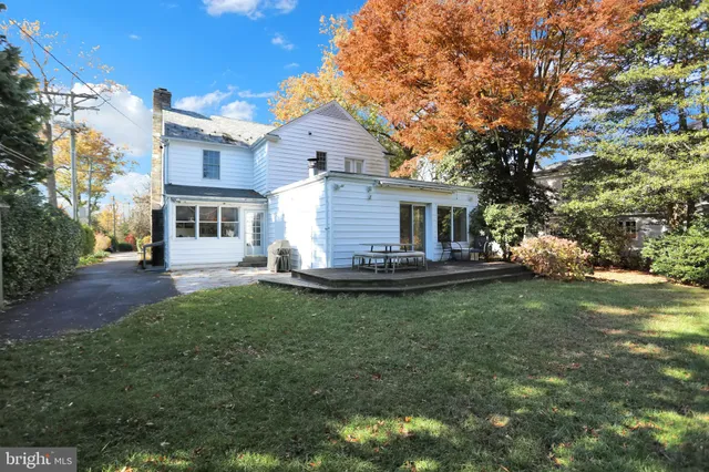 $695,000 | 5503 Boxhill Lane, Baltimore, MD 21210