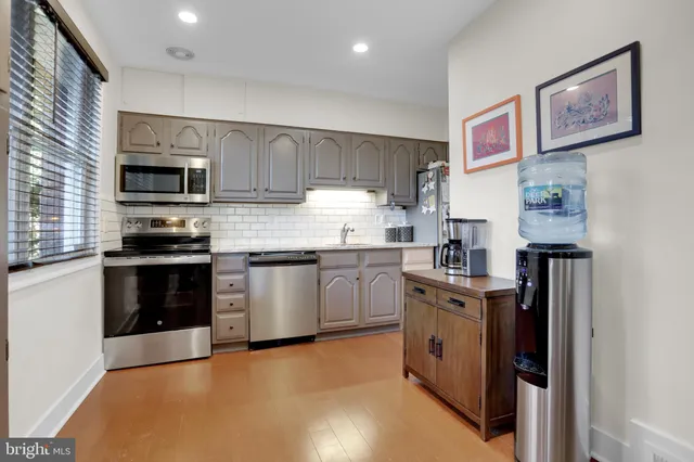 $695,000 | 5503 Boxhill Lane, Baltimore, MD 21210