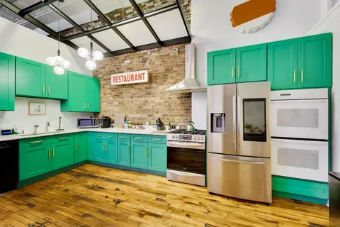 $1,500,000 | 815 North Milwaukee Avenue, Chicago, IL 60642