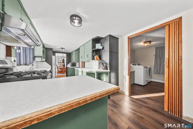 $2,600 | 62 Church Street, Vernon, CT 06066