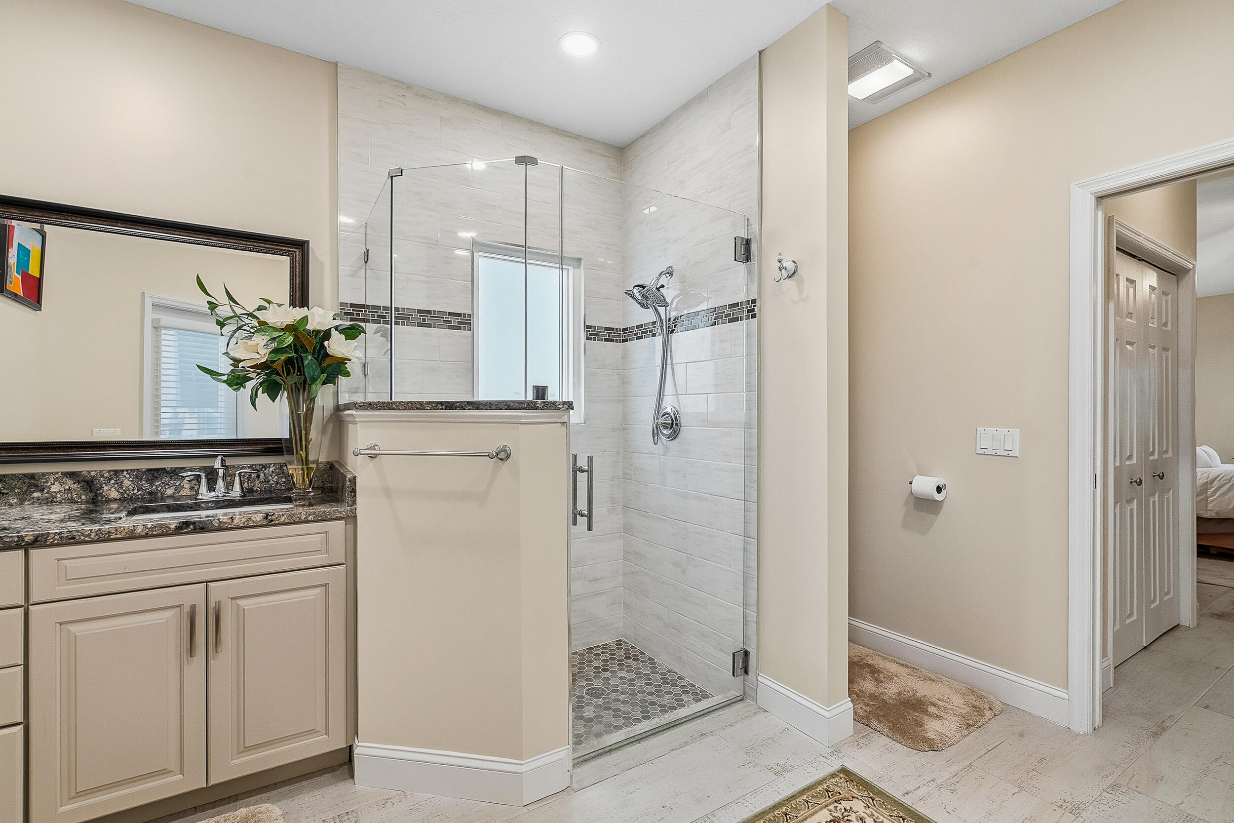 1506 Southwest Mockingbird Circle Port St. Lucie, FL 34986 - Photo 23 of 46 Primary Bathroom