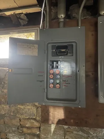 $225,000 | 554 South 4th Street, Aurora, IL 60505