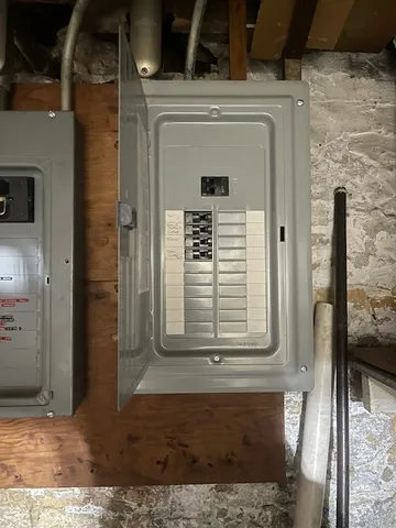 $225,000 | 554 South 4th Street, Aurora, IL 60505