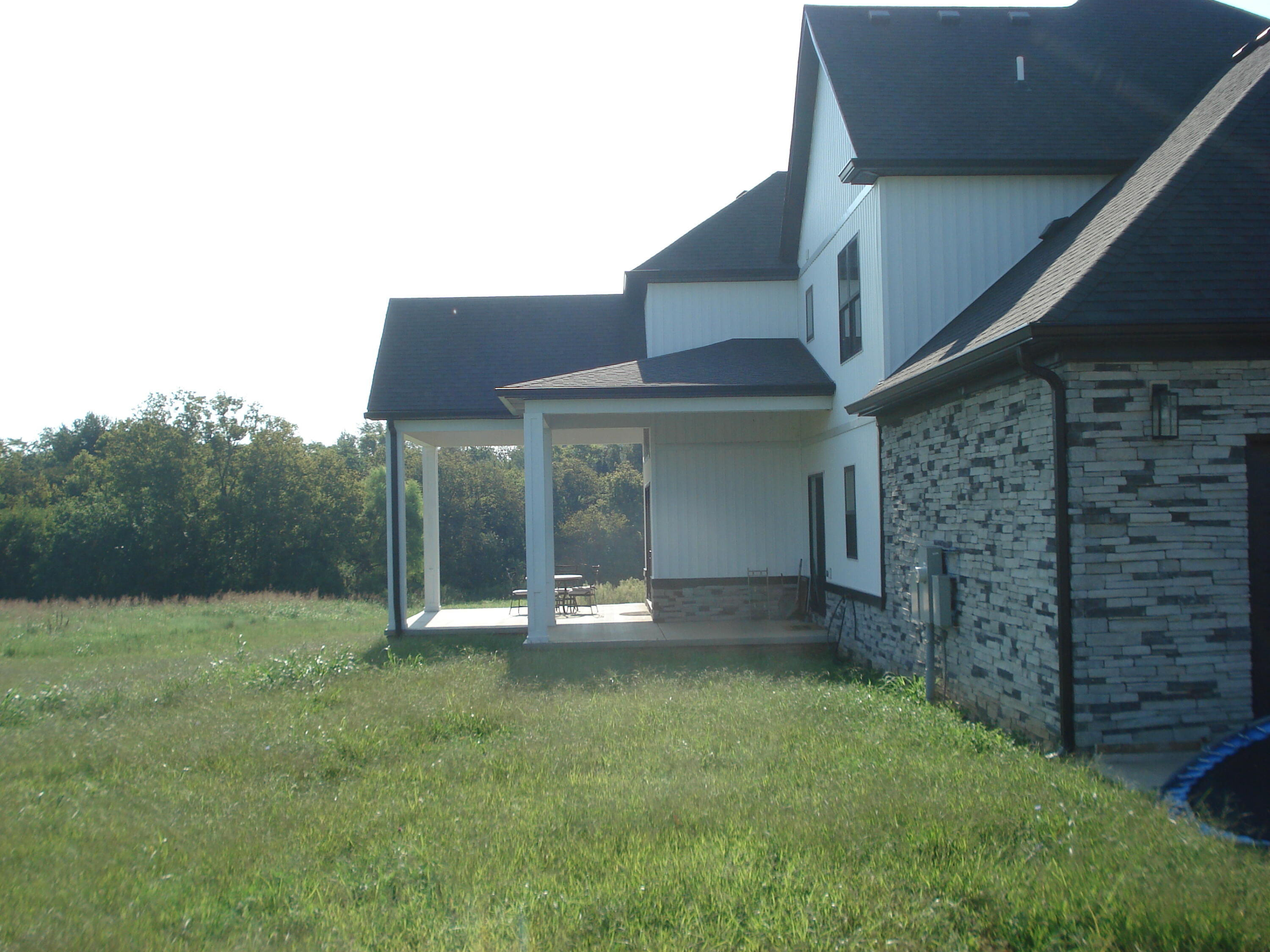 701 Peacock Road Paris, KY 40361 - Photo 6 of 28 DSC00008