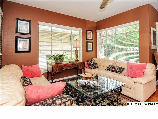 413 Cliff Place Birmingham, AL 35209 - Photo 6 of 32