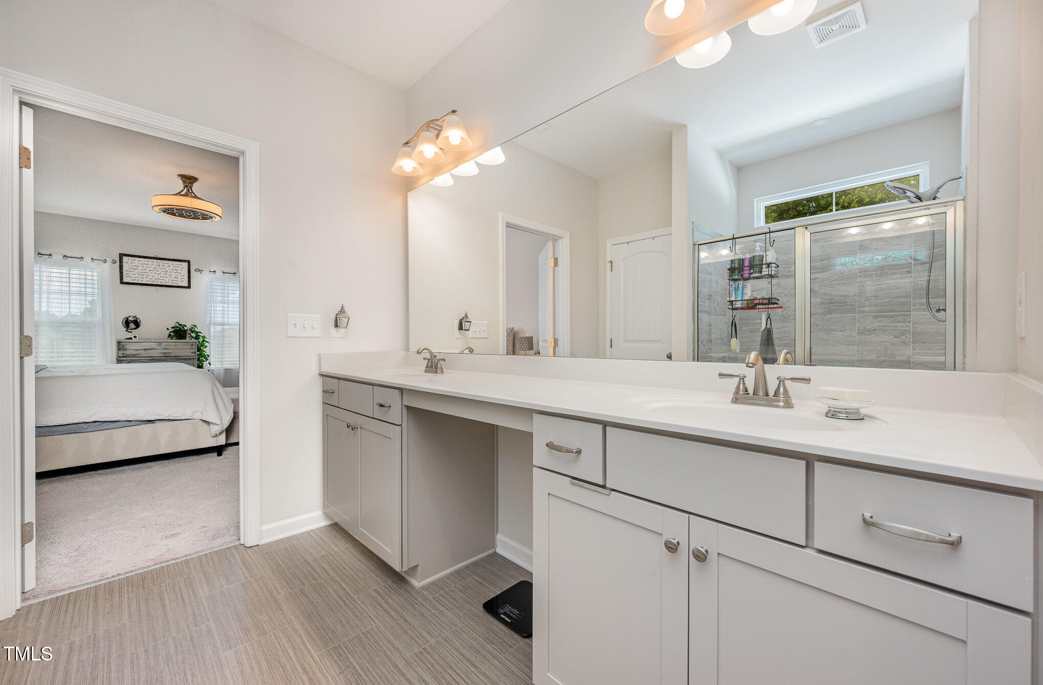 3922 Cross Timber Lane Raleigh, NC 27603 - Photo 8 of 26 021_file_137