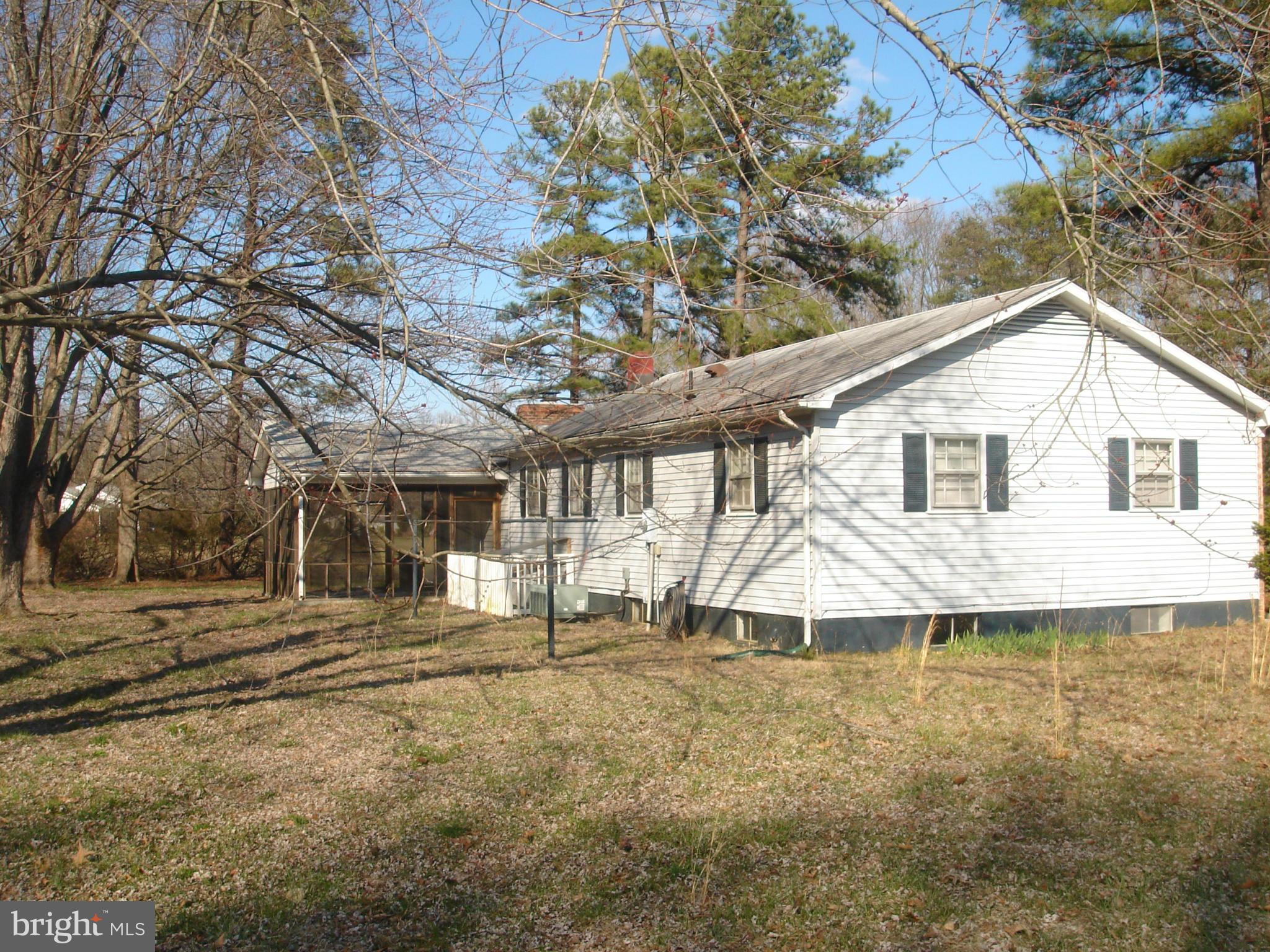 13243 Round Hill Road King George, VA 22485 - Photo 5 of 23 Exterior (Rear)