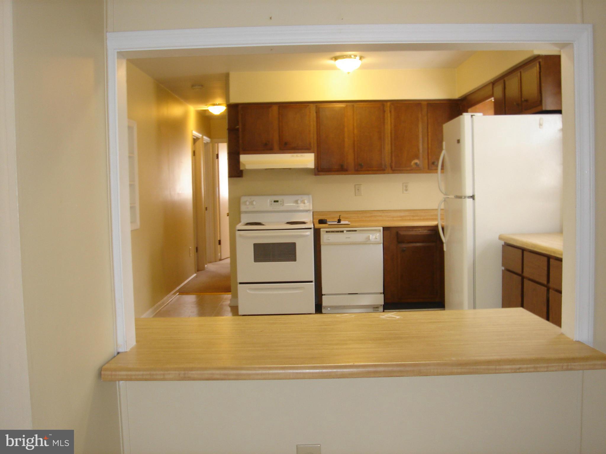13243 Round Hill Road King George, VA 22485 - Photo 8 of 23 Kitchen