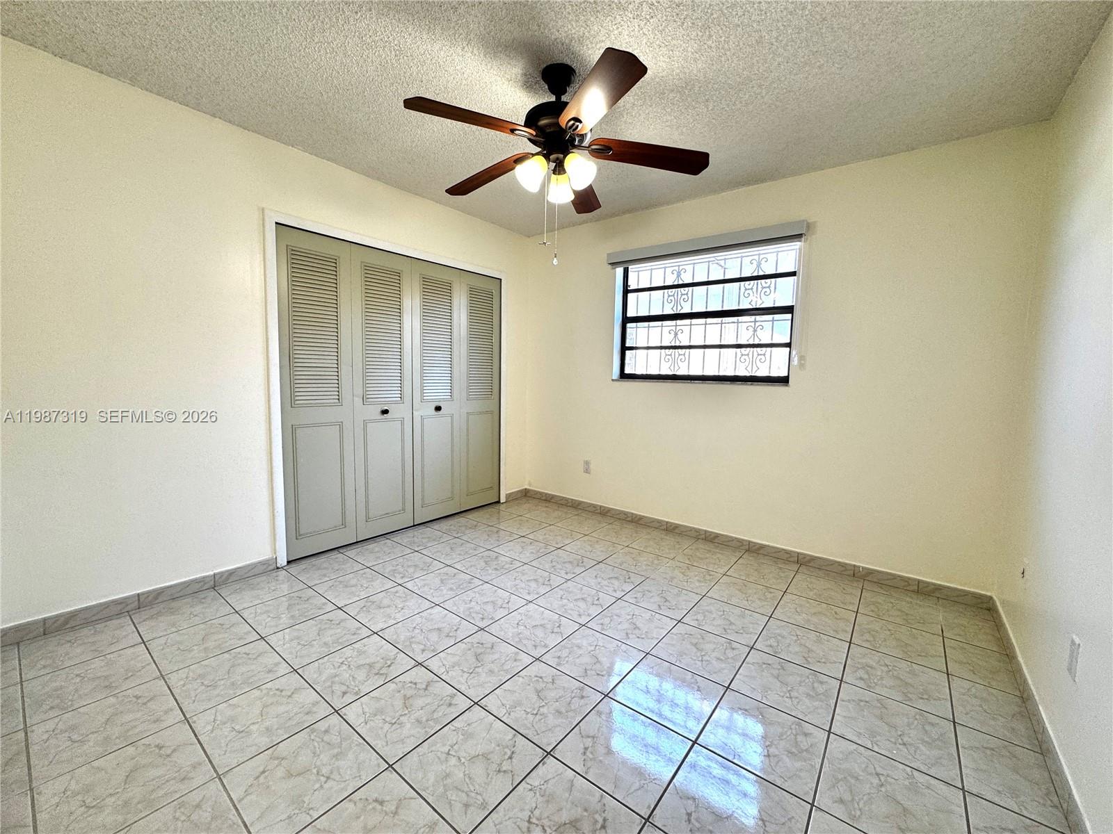 2835 Southwest 108th Place Miami, FL 33165 - Photo 12 of 30
