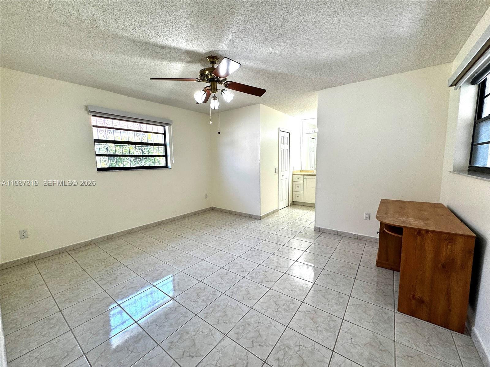 2835 Southwest 108th Place Miami, FL 33165 - Photo 15 of 30
