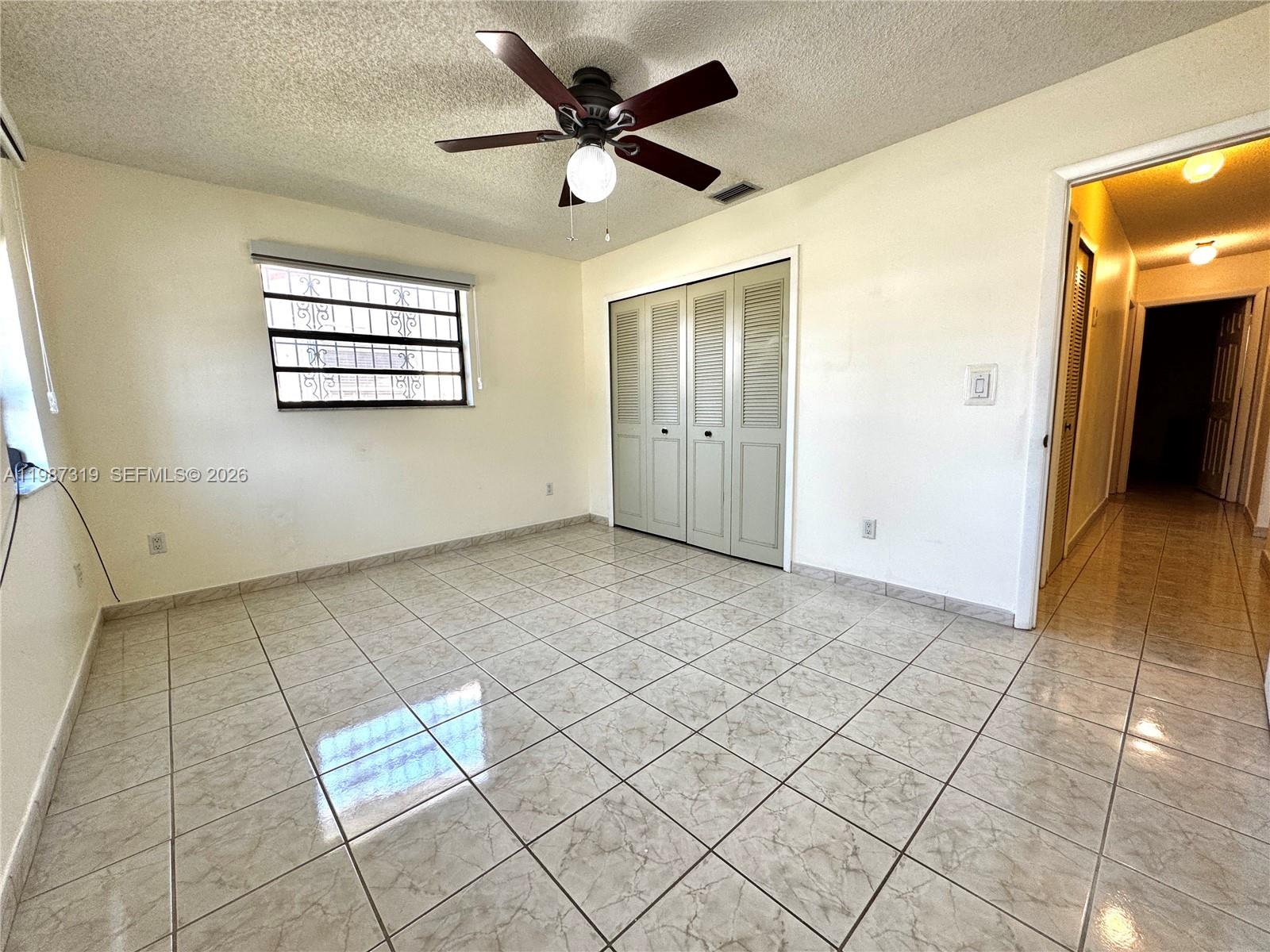 2835 Southwest 108th Place Miami, FL 33165 - Photo 19 of 30