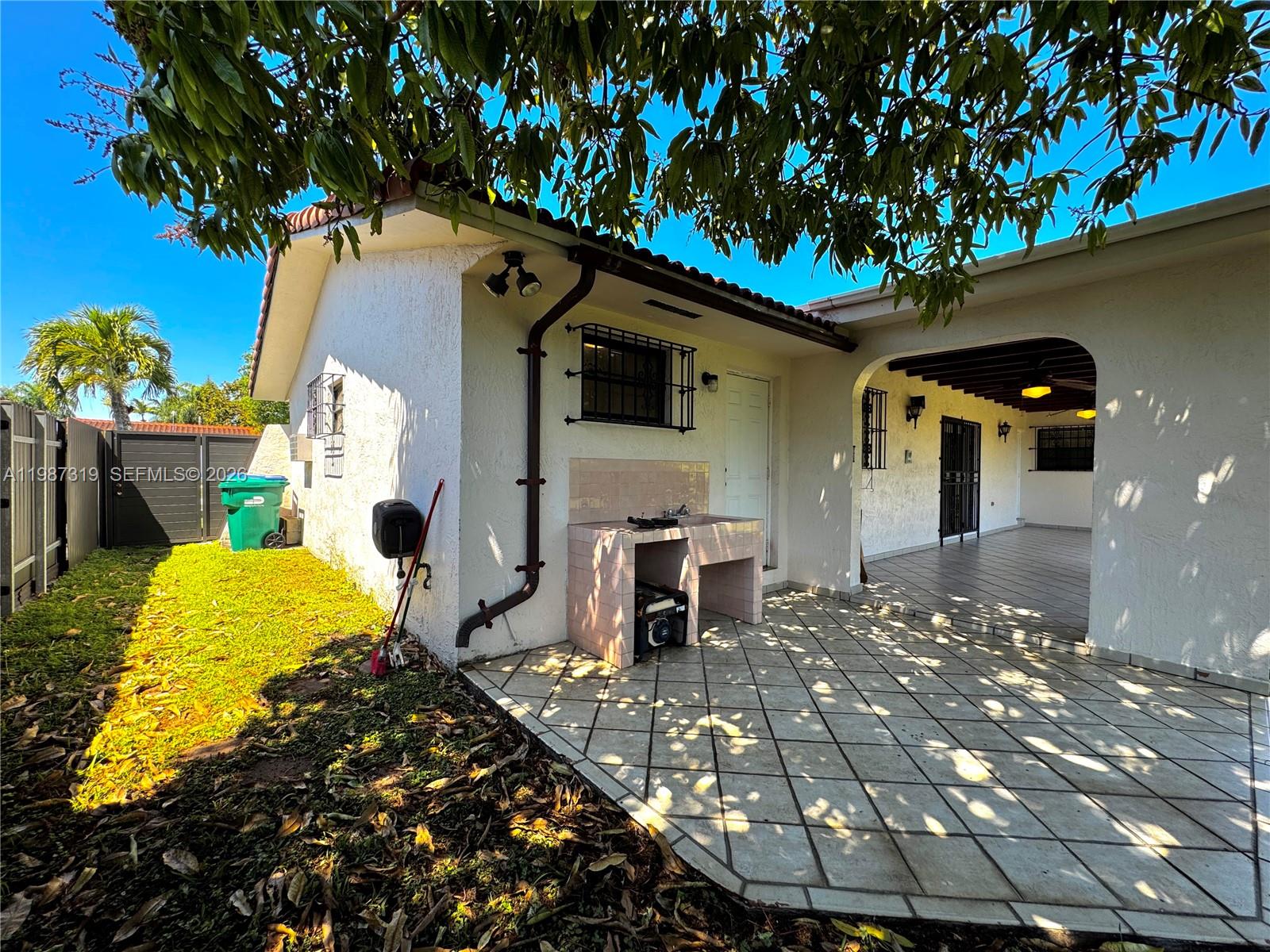 2835 Southwest 108th Place Miami, FL 33165 - Photo 24 of 30